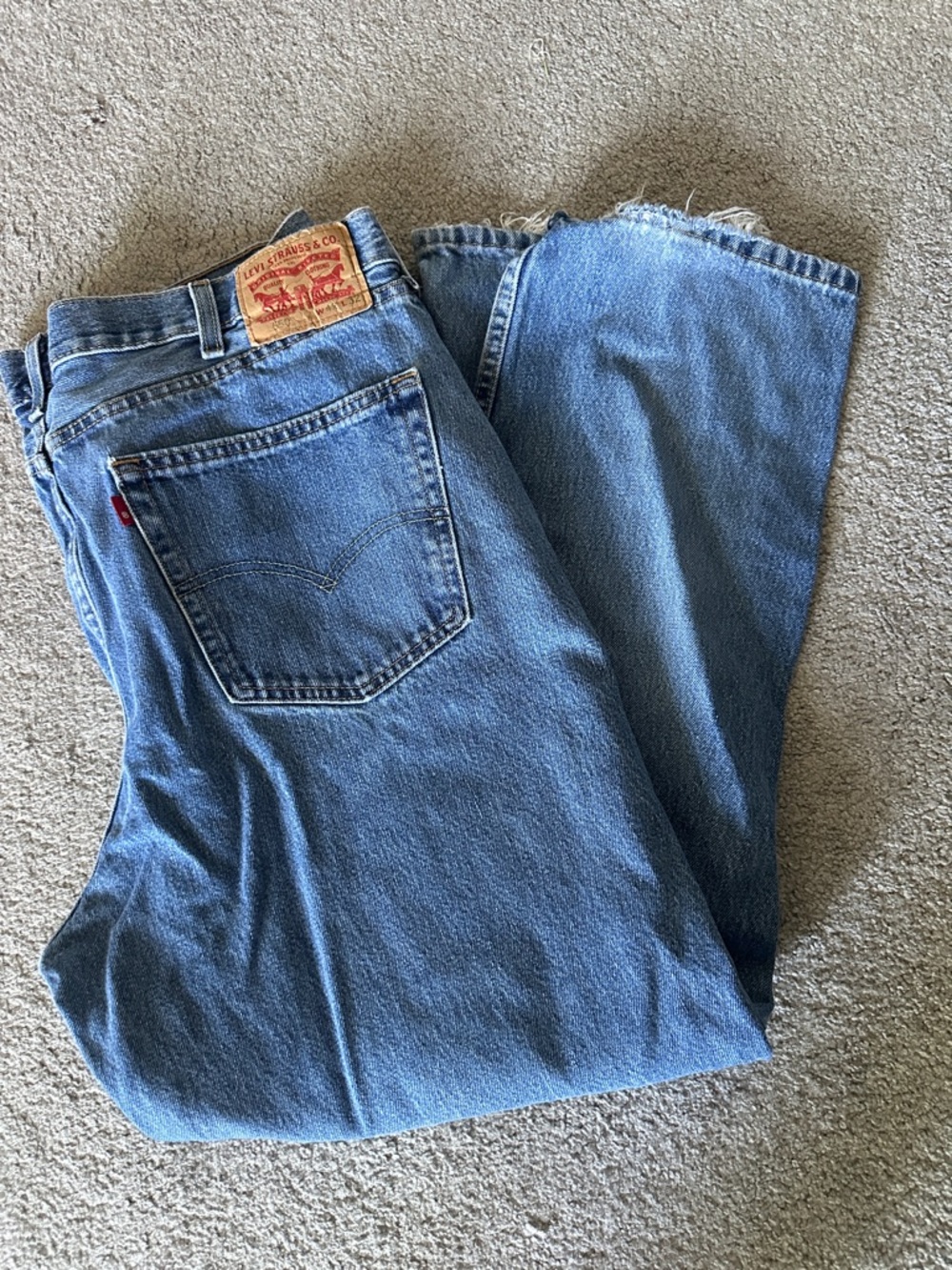 Levi's Straight Leg Men’s Jeans in Medium Blue Denim